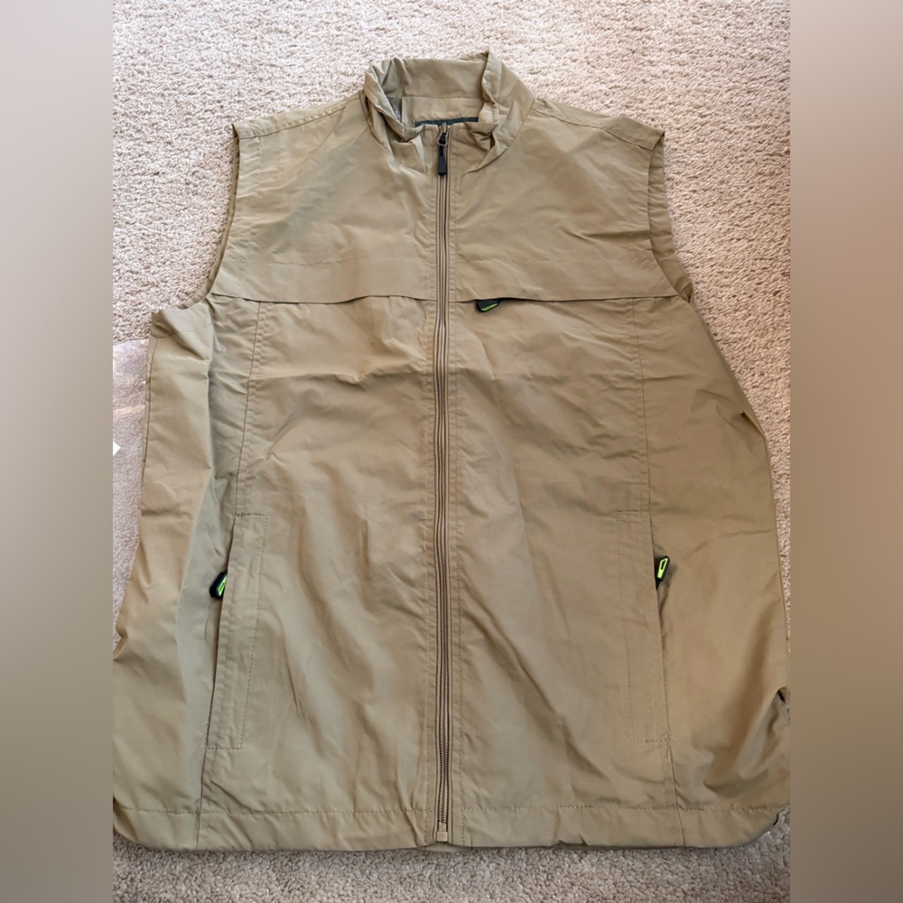 Khaki Sleeveless Utility Vest with Zipper